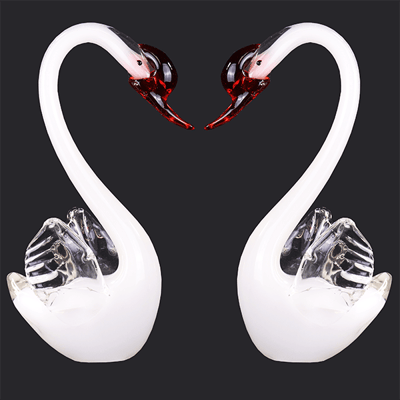 صمدية شكل بجعة لون ابيض قطعتين